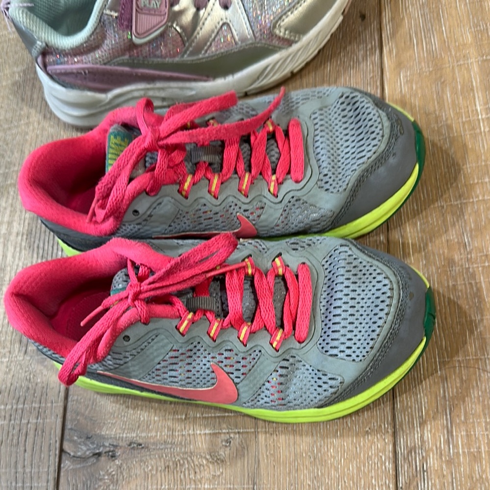 Stride Rite Gray and Nike - Picture 2 of 7